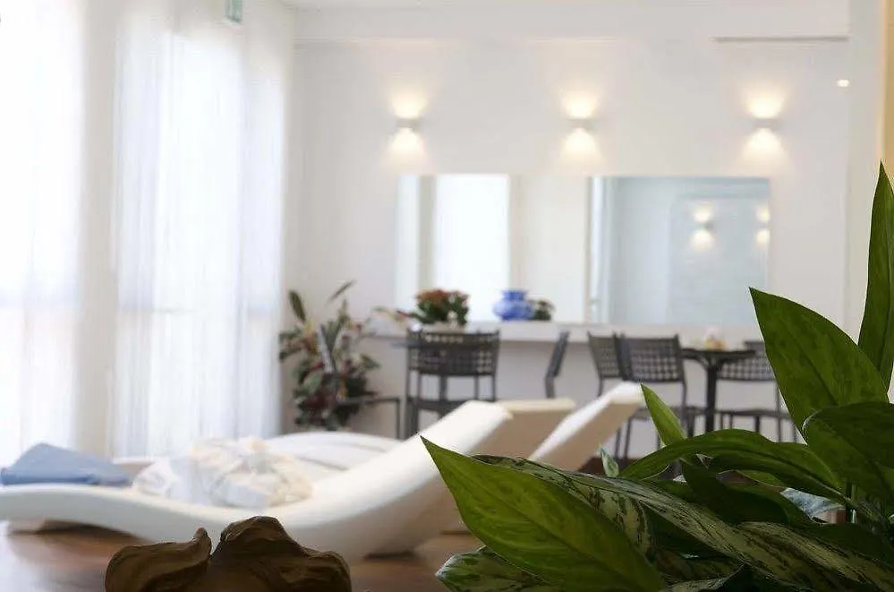 Villa Dei Tigli 920 Liberty Resort Rodigo Италия